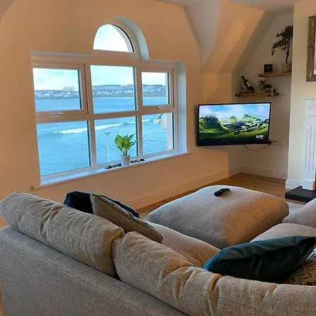 Ferienwohnung Sound Of The Sea - Penthouse In Portrush Exterior foto