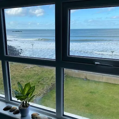Ferienwohnung Sound Of The Sea - Penthouse In Portrush Exterior foto